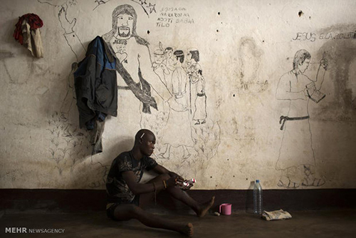 گزارش تصویری نقاشی های دیواری در مناطق جنگی