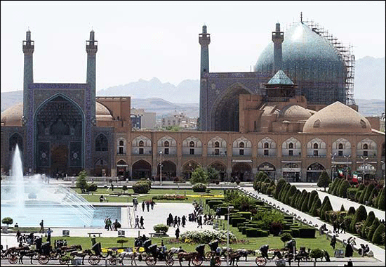 نقش جهان اصفهان در فهرست یونسکو باقی می‌ماند؟