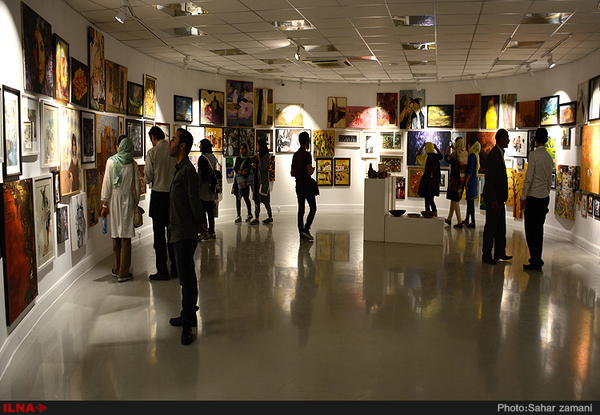 رییس موسسه توسعه هنرهای تجسمی معاصر: سهم هنرمندان در "بازار هنر" پرداخت می‌شود