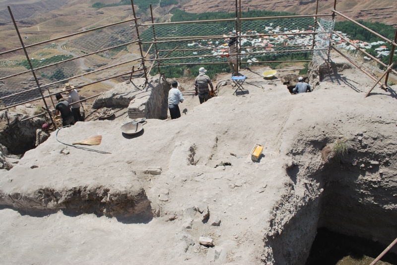 آثاری از دوران قاجار، صفوی و اسماعیلیه در دژ الموت کشف شد