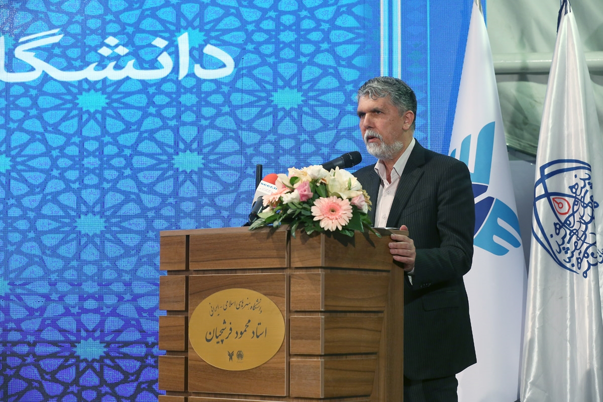 هنر فرشچیان ترکیبی از زیست بوم ایرانی_جهانی است