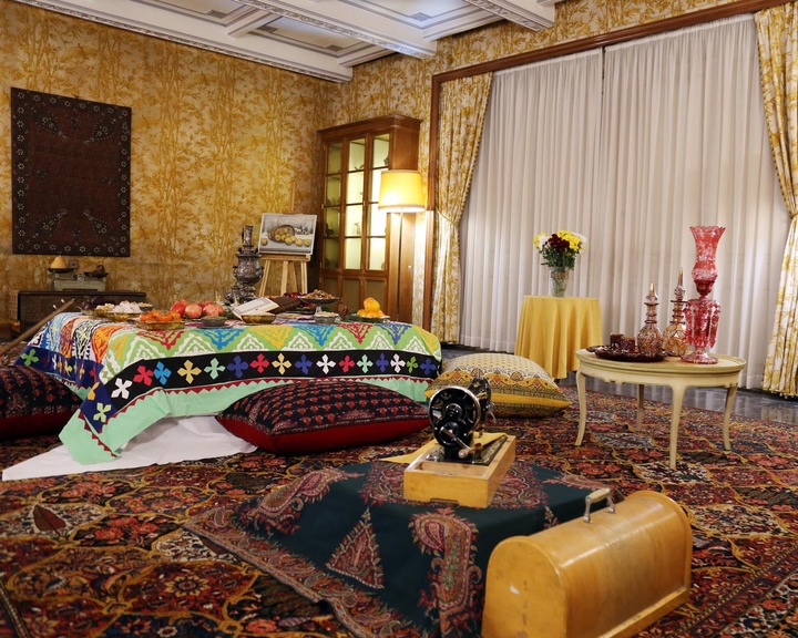 نمایش آثار گنجینه کاخ نیاوران به مناسبت یلدا