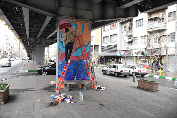 اجرای ۱۰۰ هزار مترمربع نقاشی دیواری در سالانه «بهارستان»