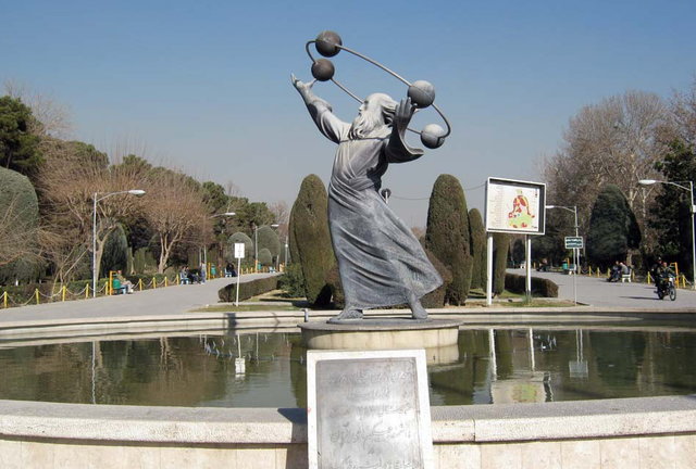 داستان خلق یکی از معروف‌ترین مجسمه‌های تهران