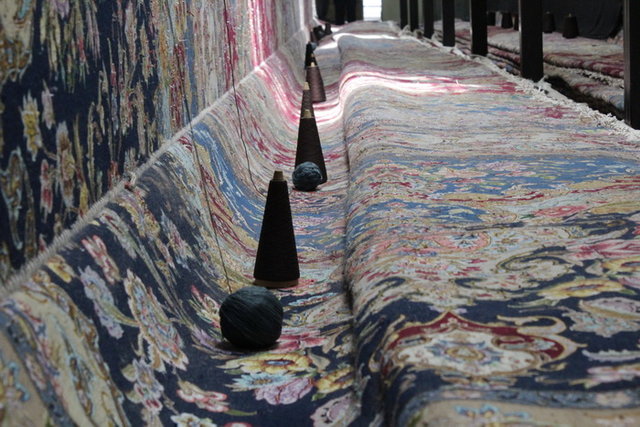 فرش "صلح جهانی" در تبریز بافته می‌شود