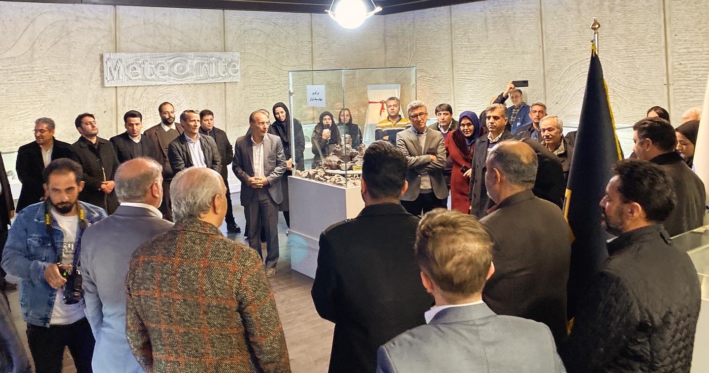 مریخیها در برج آزادی