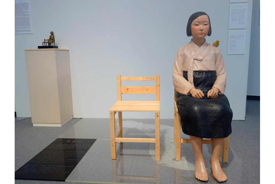 Japan reopens exhibit closed over Korean comfort woman statue