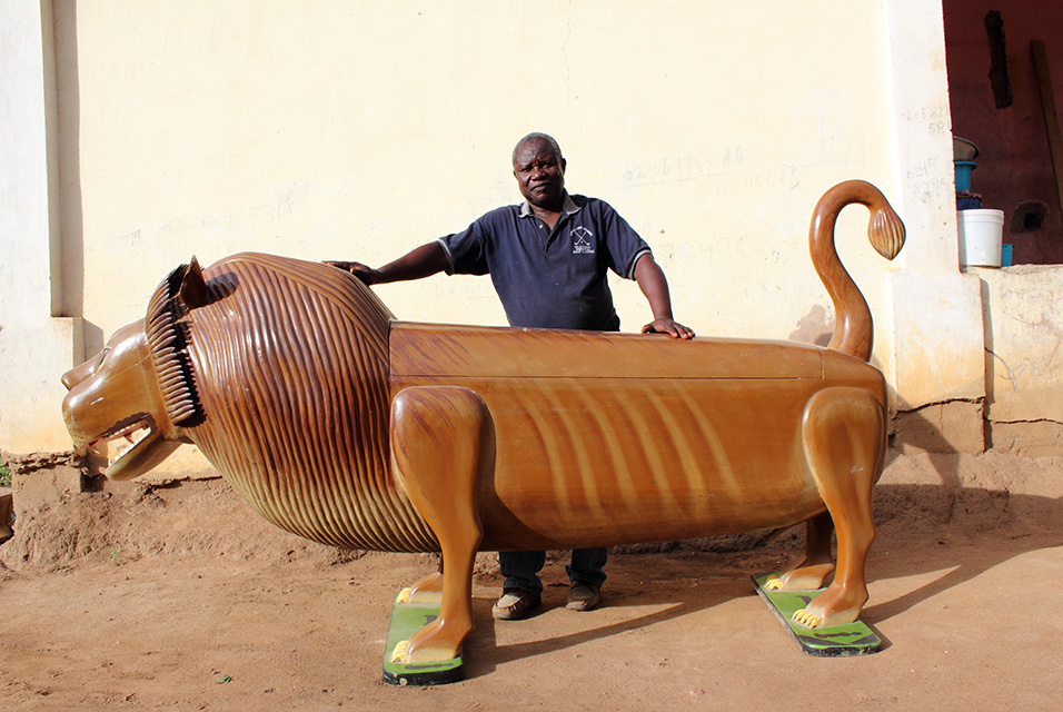 Large-scale sculptures by Ghanaian artist Paa Joe on view at High Museum of Art