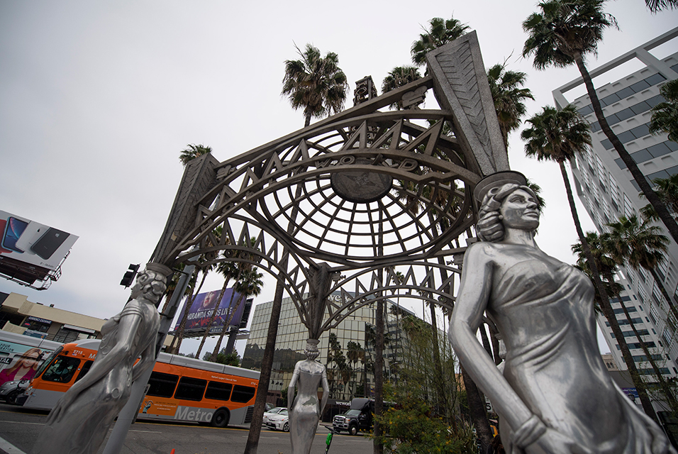 Thief saws off Marilyn Monroe statue in Hollywood