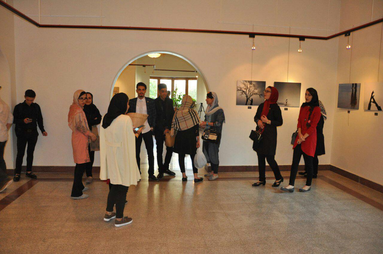 با برپایی نمایشگاه گروهی نقاشی و عکس دانشجویی؛ تجربه ای دیگر از هنر نسل نو در موزه هنرهای معاصر فلسطین بر پا شد
