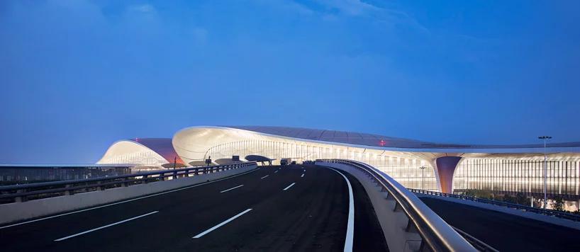 نگاهی به طراحی فرودگاه daxing توسط معماران زاها حدید در پکن