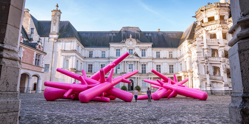 Hot pink trees and AI wisdom take over historic french chateau in ENESS`s exhibition